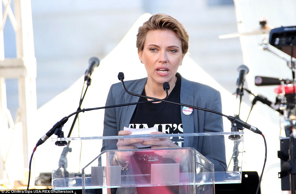 4861231800000578-5293653-Scarlett_Johansson_delivered_a_powerful_speech_on_Saturday_at_th-a-18_1516536202637